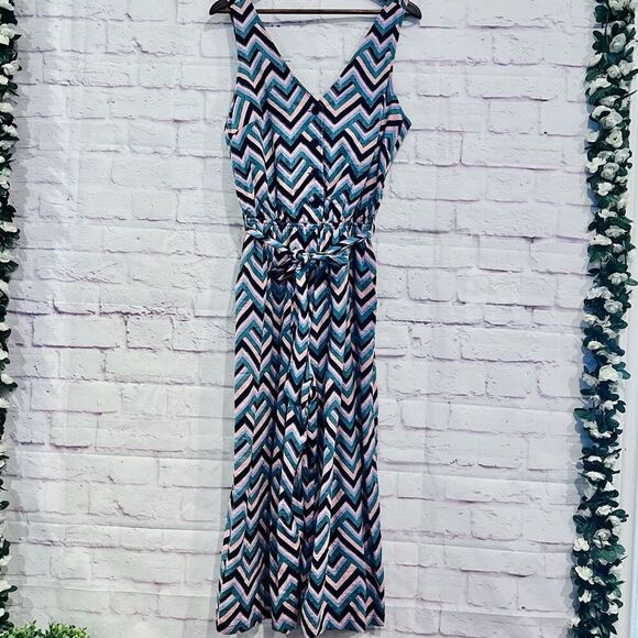 FRNCH Paris Sleeveless Wide Leg Jumpsuit Size Medium Chevron Print Casual - Picture 1 of 12